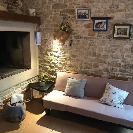 Apartment Teta Jana *