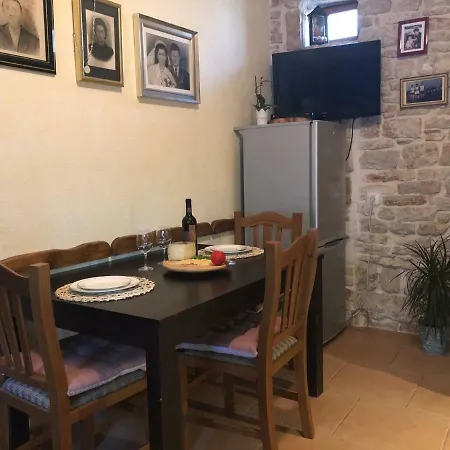 Teta Jana Apartment *